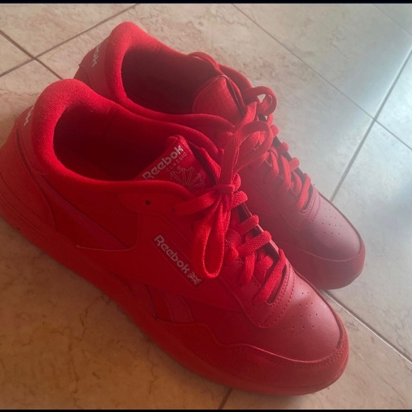 Reebok shoes - Picture 2 of 3